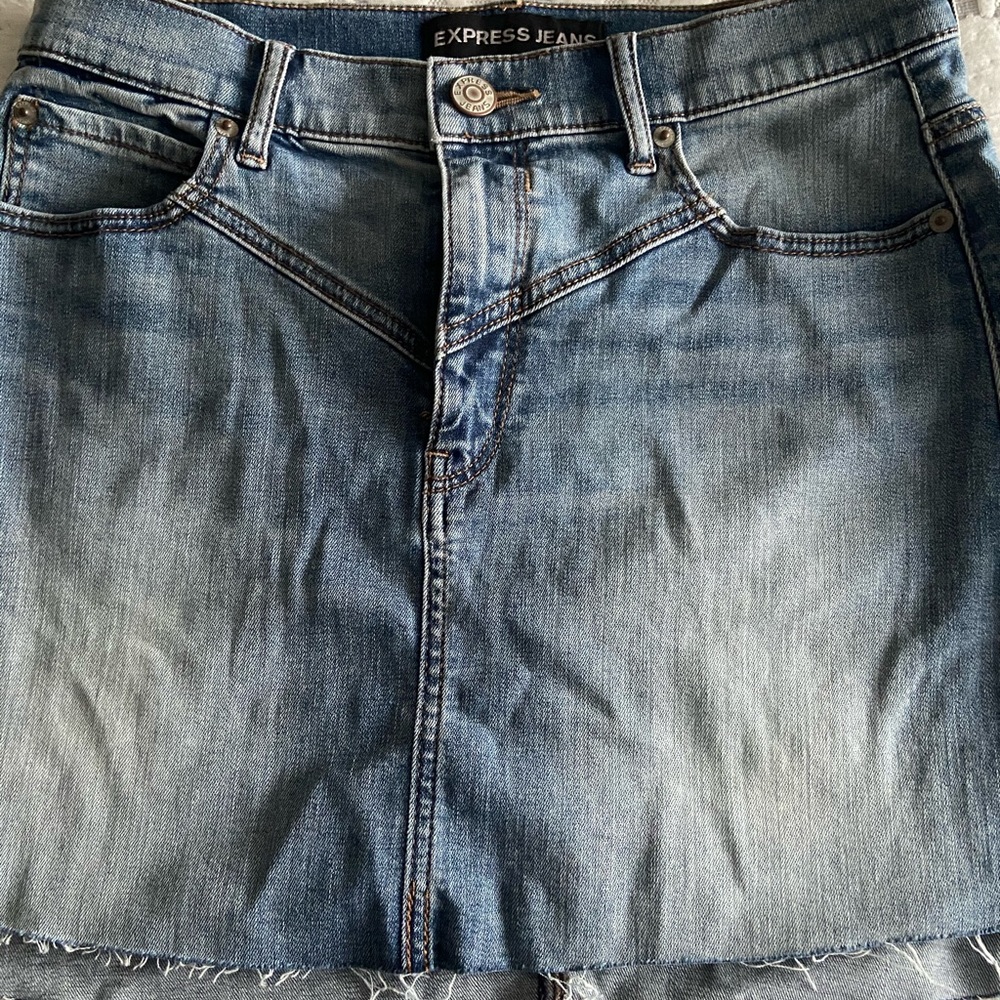 Denim skirt